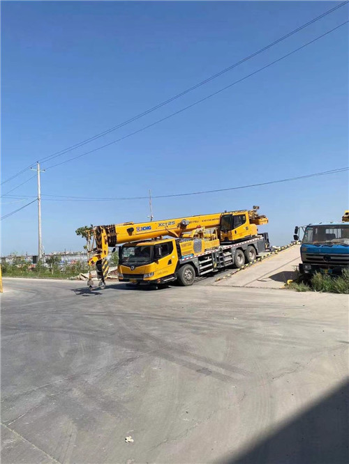 共青城市吊车作业时，可能会产生哪些额外收费项目？